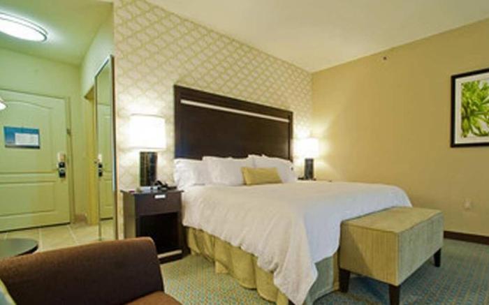 Hampton Inn & Suites Denison