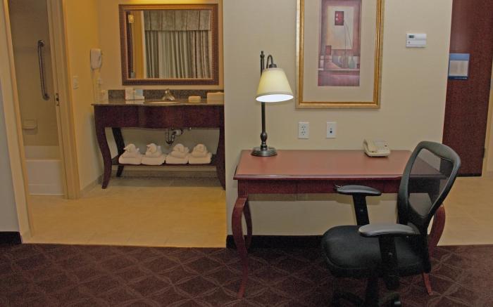 Hampton Inn and Suites Chesapeake Battlefield Blvd.