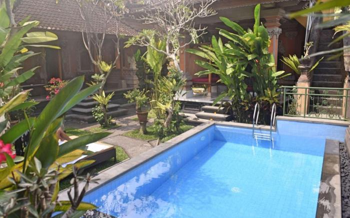 Aura Bisma Guesthouse