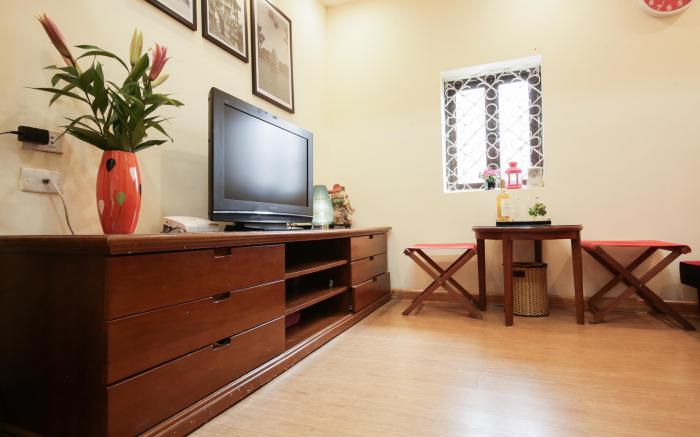 BRIGHT & COZY HOUSE IN OLD QUALTER