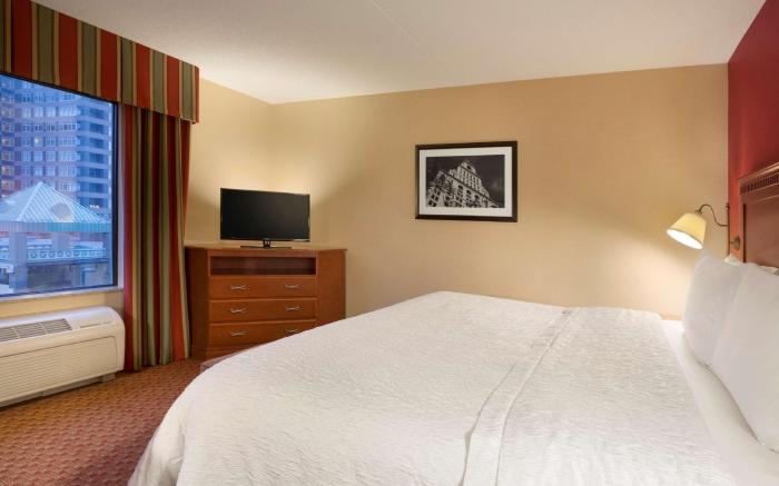 Hampton Inn & Suites Hartford/East Hartford