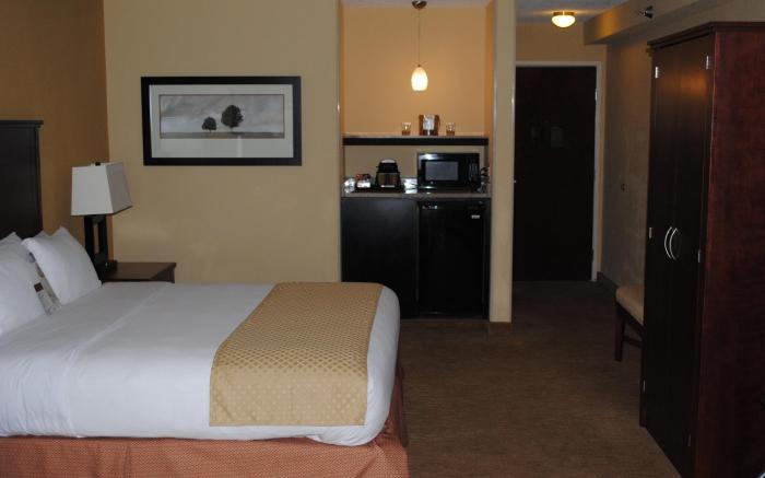 DoubleTree by Hilton Fayetteville