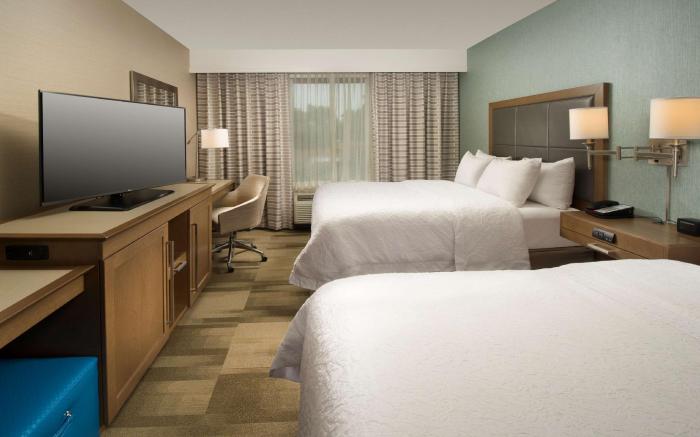 Hampton Inn & Suites Syracuse/Carrier Circle