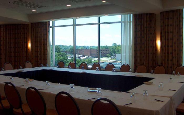 DoubleTree by Hilton Jefferson City