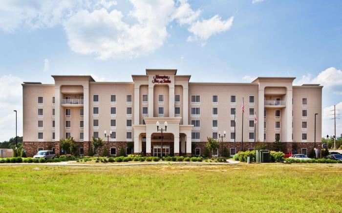 Hampton Inn & Suites Lanett-West Point