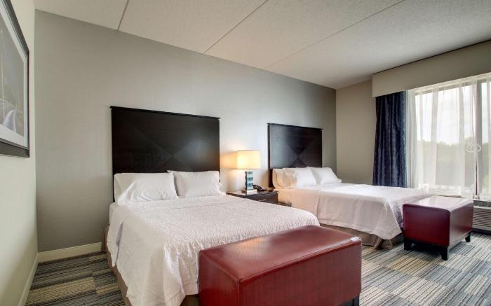 Hampton Inn & Suites Greenville Airport
