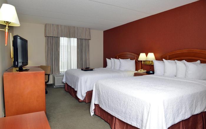 Hampton Inn and Suites Windsor