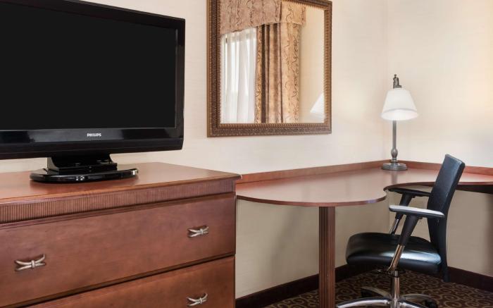 Hampton Inn Enfield