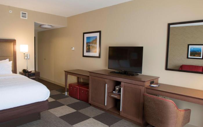 Hampton Inn & Suites Boone