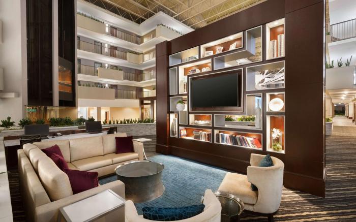 Embassy Suites by Hilton Atlanta Airport