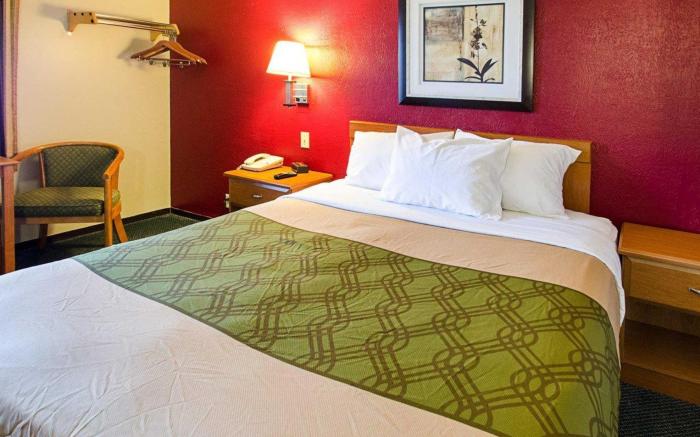 Red Lion Inn & Suites Olathe Kansas City