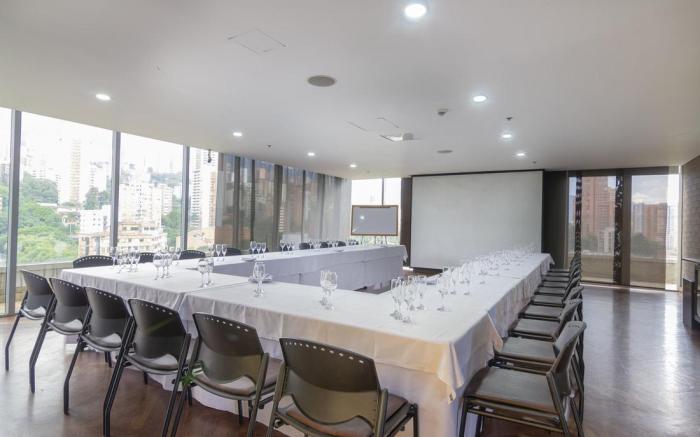 Diez Hotel Categoria Colombia