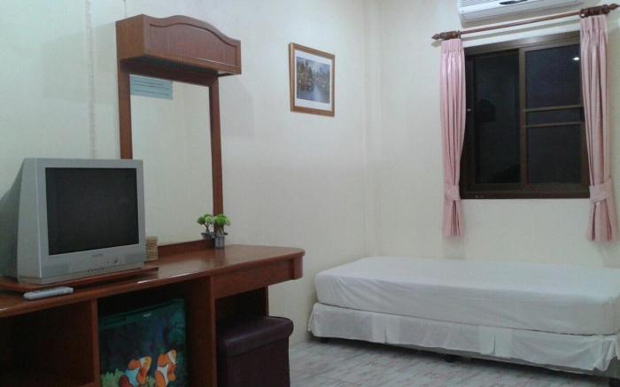 Khun Ying House
