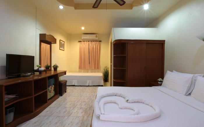 Khun Ying House