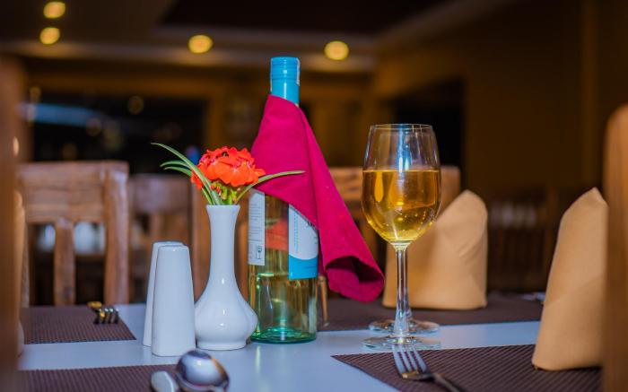 Hotel Crown Himalayas