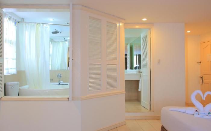 Wild Orchid Beach Resort