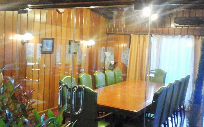 Log Cabin Hotel