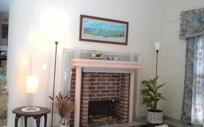 Mansion Giahn Bed & Breakfast