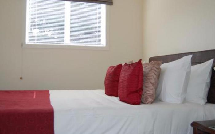 AT Eden Park Motel