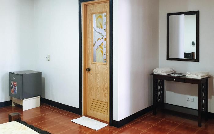 RedDoorz @ La Sefa Hotel and Resort Atimonan