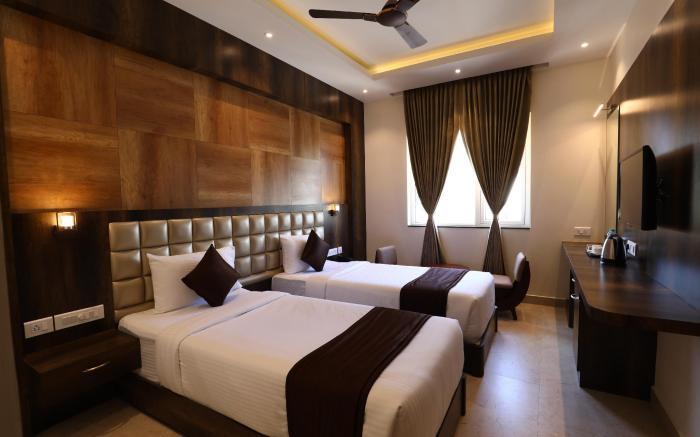 Mayuraa Residency