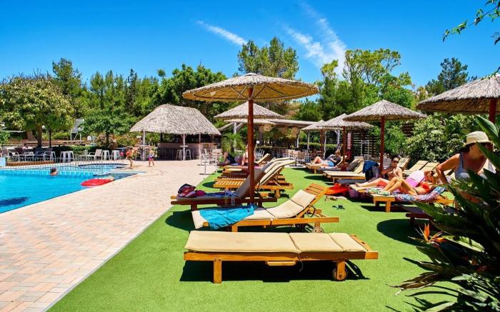 Inea Hotel
