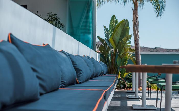 MAZOREN ART HOTEL