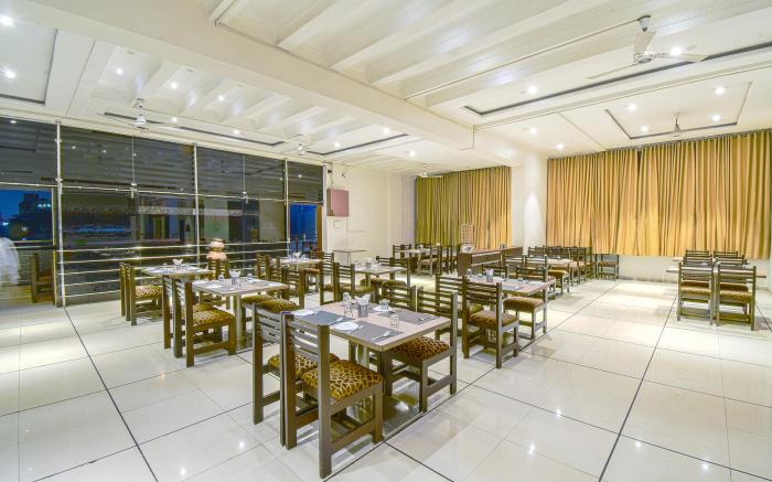 Hotel Radiant, Kolhapur