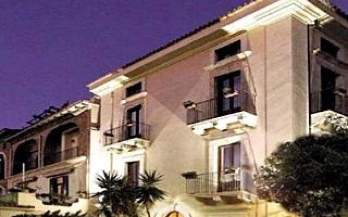 Hotel Palazzo Krataiis