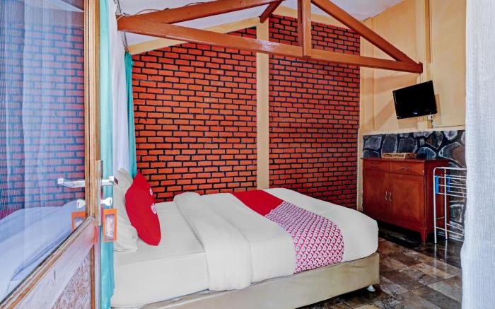 OYO 90582 Nur Alam Hotel