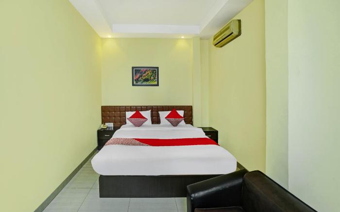 Super OYO 90565 Wesly House