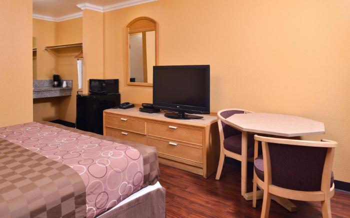 Americas Best Value Inn & Suites Clearlake Wine Country