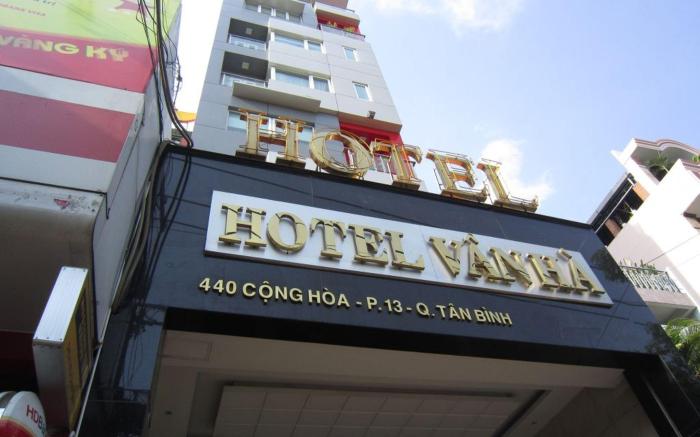 Van Ha Hotel 