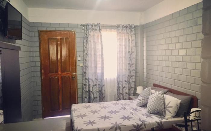 Llaguno City Inn