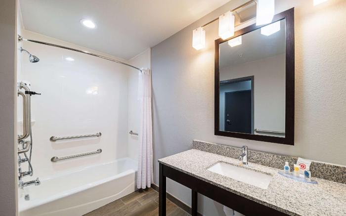 Comfort Inn & Suites Oklahoma City near Bricktown