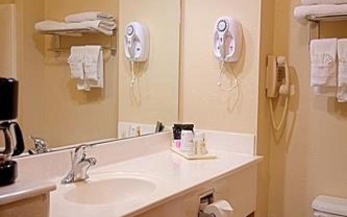 Super 8 by Wyndham Irving/DFW Apt/North