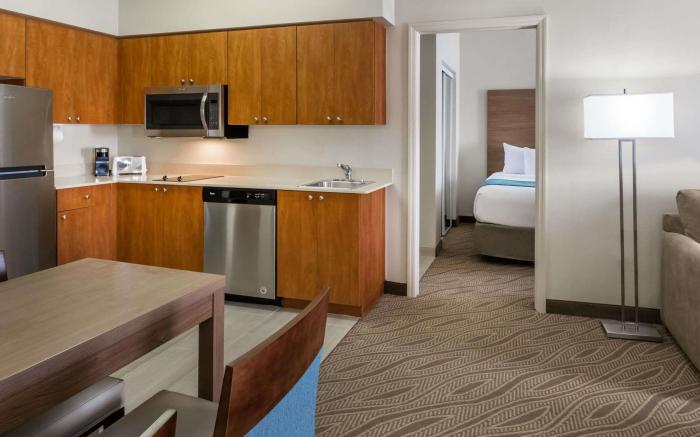 Hawthorn Extended Stay by Wyndham Naples