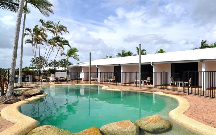 Mission Beach Resort