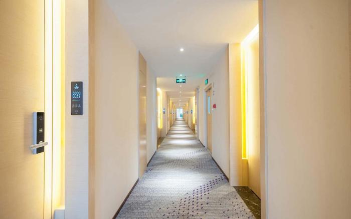 Lavande Hotel Beijing Huairou Yanqi Science City