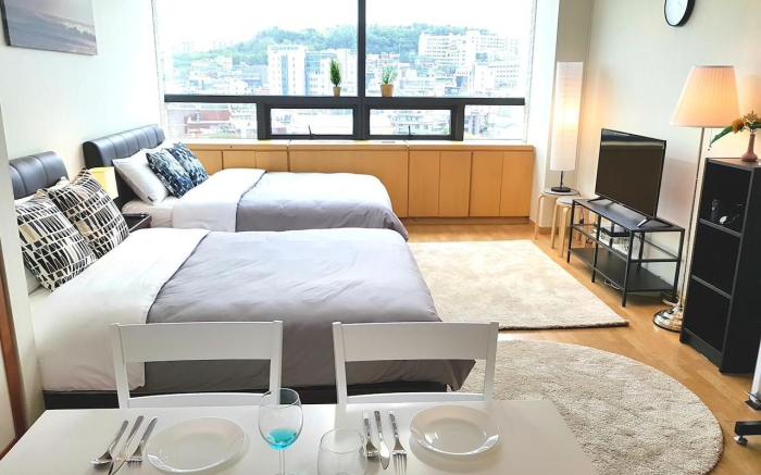 Willow House Hongdae