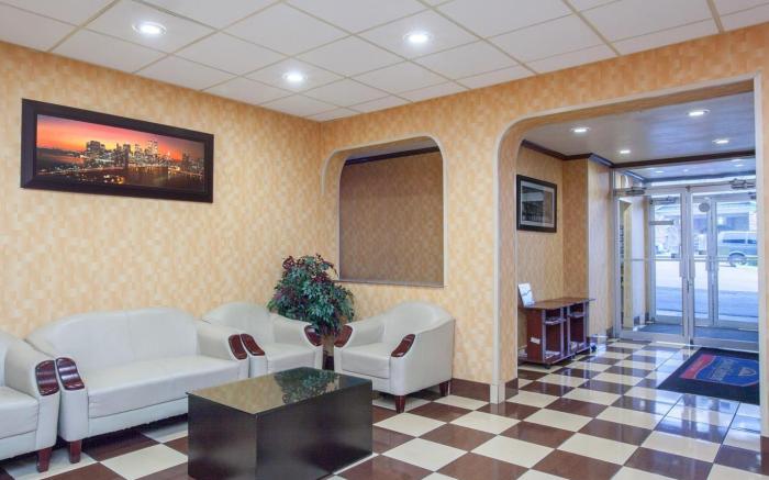 Howard Johnson by Wyndham North Bergen