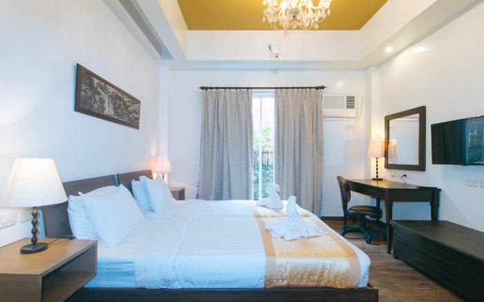 RedDoorz Premium @ Anisabel Suites Davao City