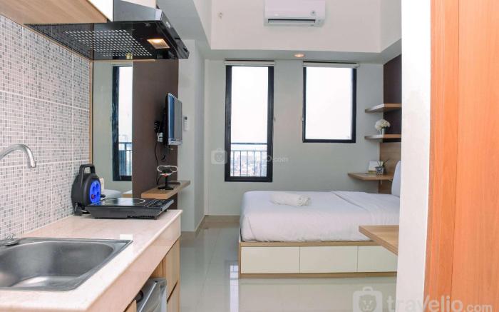 Comfy Studio at Evenciio Apartment By Travelio