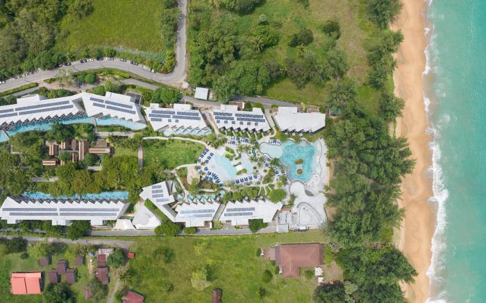 Le Méridien Phuket Mai Khao Beach Resort