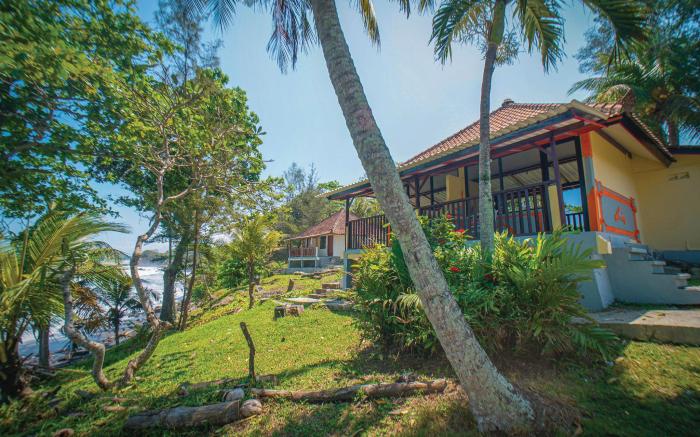 Soka Indah Restaurant & Bungalows