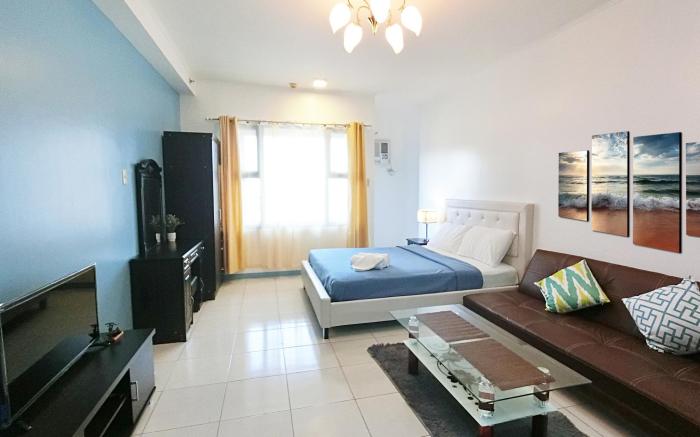 GERI'S staycation MBM city view studio apartment