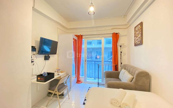 Cozy Studio Room at Grand Asia Afrika By Travelio