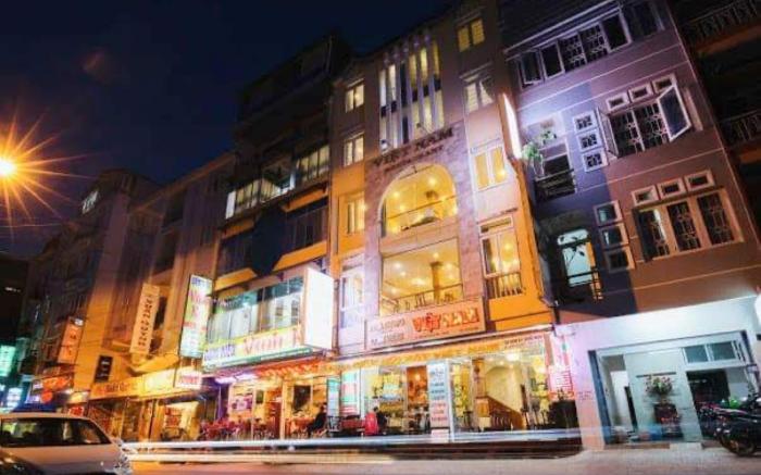 Vietnam Hotel Dalat