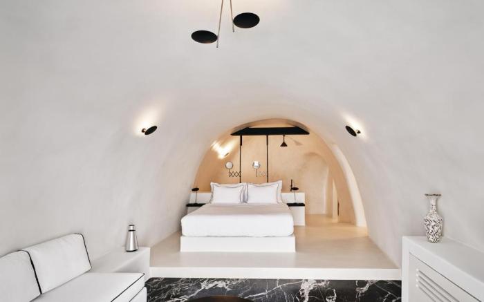 Abyss Santorini
