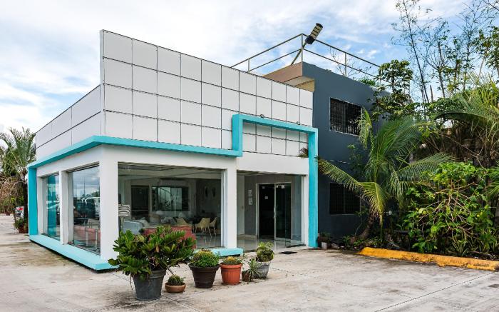 Capital O Cancun International Airport 24/7